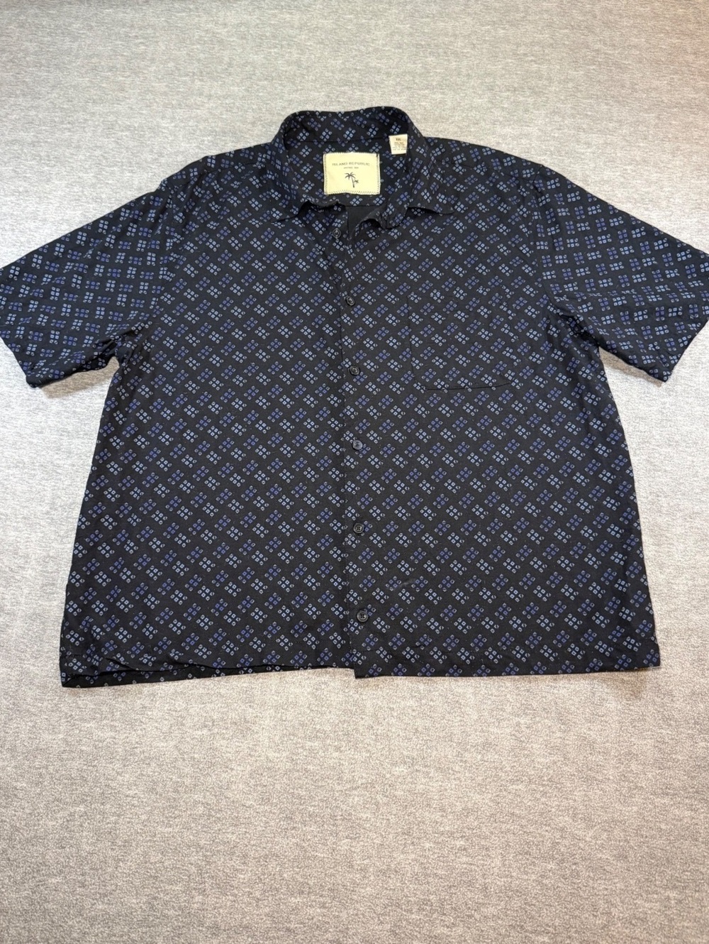 Island Republic Vintage Silk Shirt Mens XXL Black Blue Geometric Button Up Shirt
